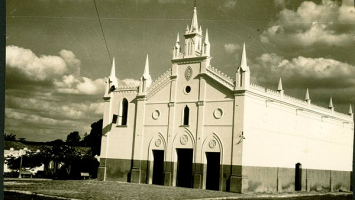 Igreja Matriz de Guaraciaba do Norte-CE. Dessa cidade, migrou D. Ponciana Ribeiro e família.