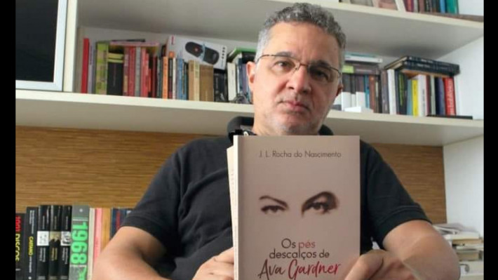 Convite para o lançamento de “Os pés descalços de Ava Gardner”