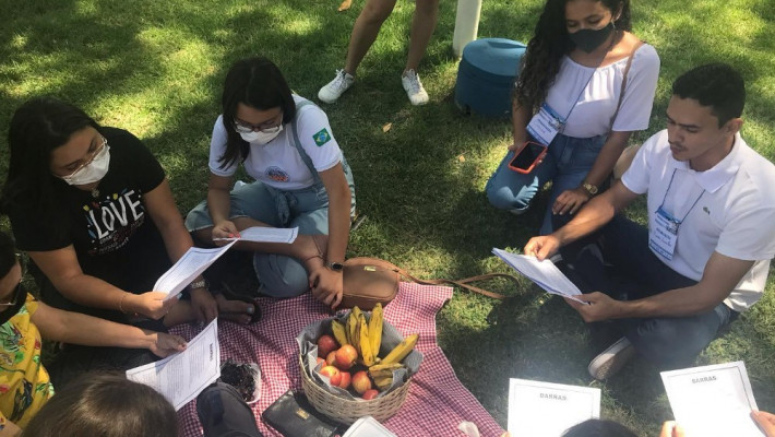 Atividade do Coletivo de Leitura Barras do Marataoã nos 180 anos de aniversário da cidade.