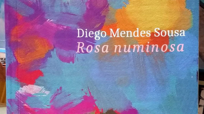 Capa da obra "Rosa numinosa" (2022), de Diego Mendes Sousa