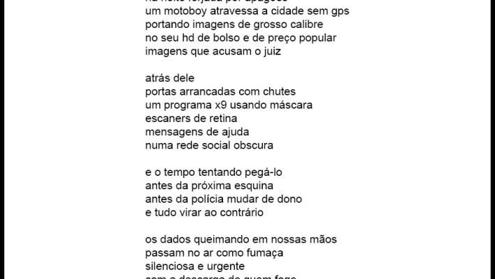Atrás dele