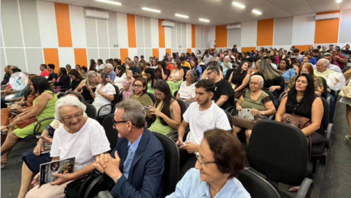 Leia e ouça: "Breve saudação a um livro fundamental"