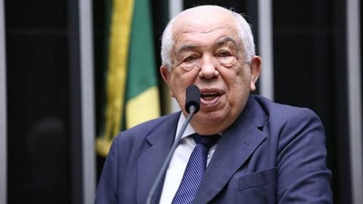 A VIRTUOSE DO POETA DA PARNAÍBA - ENSAIO DE JOSÉ FRANCISCO PAES LANDIM