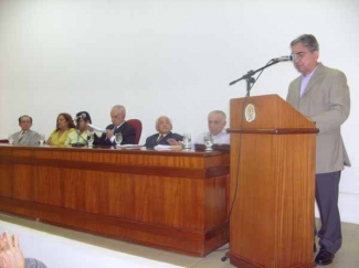 Cunha Filho conclui pós-doutorado