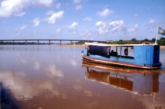 "O Tejo não é o rio de minha aldeia"