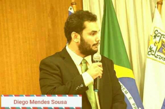 Entrevista: A obra de Everaldo Moreira Véras