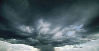 Tempestade na Amazônia