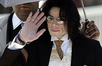 HÁ SETE ANOS: A morte de um ícone