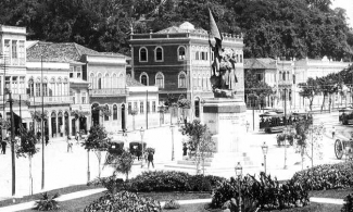 Crônica: "Na Glória"