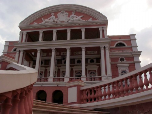 Teatro do Amazonas chega ao fim