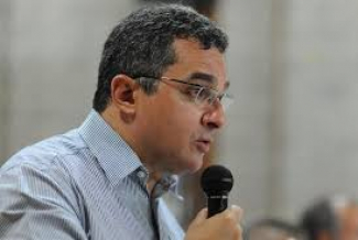 Lançamento: Um clarão dentro da noite