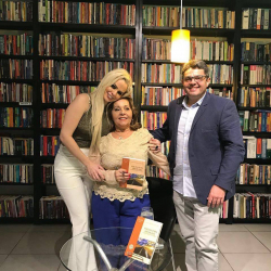 Apresentação de "Viagens para fim de ida"