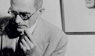Graciliano olha e escreve por  nossas frestas