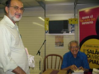 Assis Brasil: 121 livros