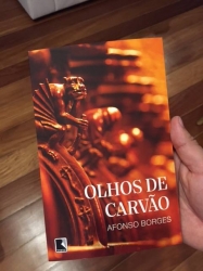 Armas e anjos