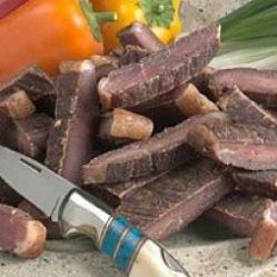 De bandeja, o texto e a carne seca